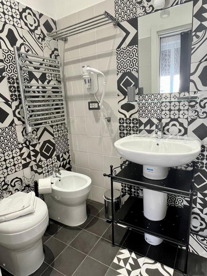 Domus Giordano Hotel Roma Ngoại thất bức ảnh